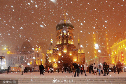 哈尔滨教堂雪后美如童话,一组图看看雪后哈尔滨有多美