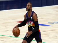 保罗晃倒格里芬 NBA常规赛10佳球:欧文压哨三分追进加时、雄鹿悍将3分绝杀