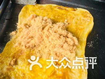 周饼伦 一边灌饼一边还要接梗_周饼伦灌饼什么时候火的？