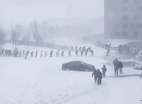 感谢你在大雪里的坚守_感谢你，风雪中的坚守者