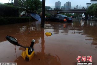 长沙暴雨多地被淹_长沙暴雨亲历者：工作的餐厅一楼被淹，从齐脖子深的水中撤离