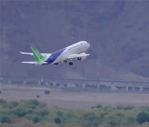 C919飞机首次从西藏起飞_C919首次飞抵拉萨