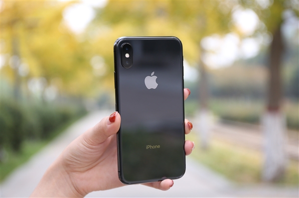 苹果驳斥iPhone计划报废说：iOS 12优待老机型