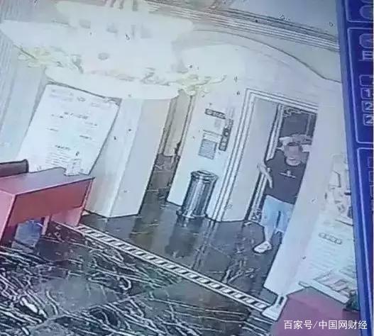 9岁女童被陌生男子拖入酒店卫生间怎么回事？