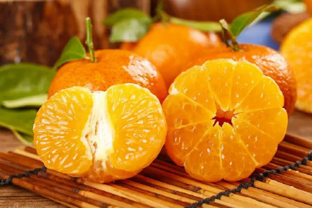砂糖橘吃多了皮肤真的会变黄？吃太多砂糖橘皮肤变黄了怎么办