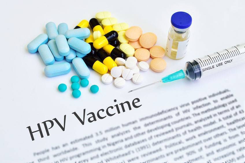 10岁男孩上游泳课感染HPV 10岁男孩暑假上游泳班后,脚底长出小疙瘩,竟感染HPV!