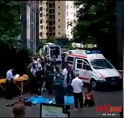 精神病人跳楼砸死祖孙2人什么情况？精神病跳楼者父母被判赔152万