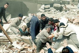 1999土耳其地震这就是母亲