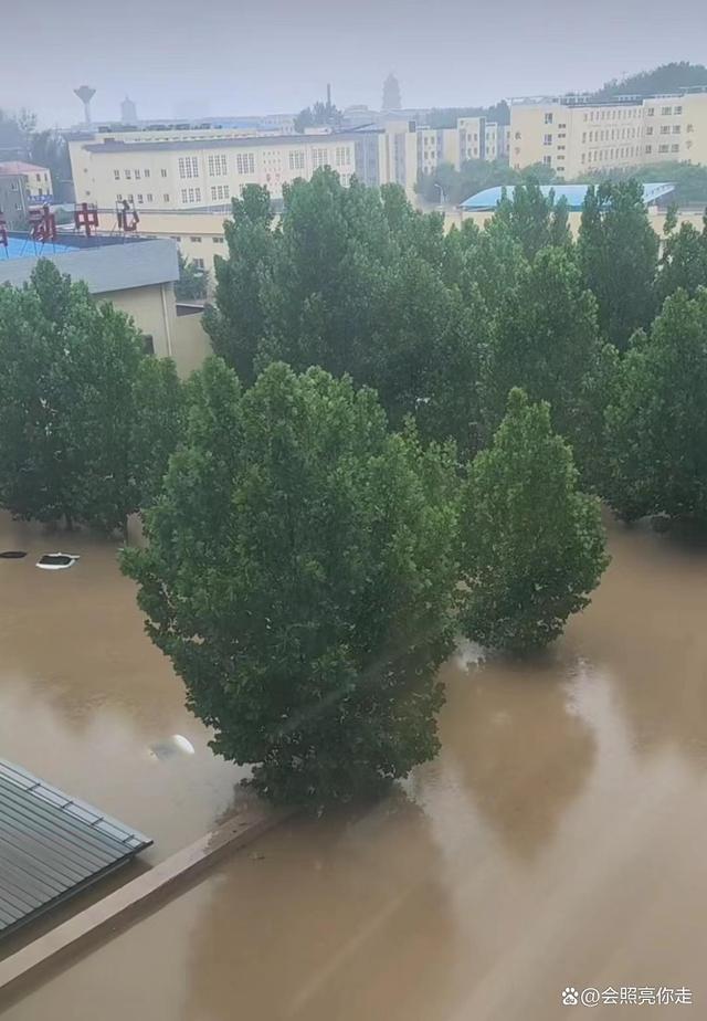 涿州市区被淹  河北涿州暴雨多家小区被淹