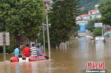 关注广东梅州暴雨抢险救灾进展_广东梅州两地因强降雨灾害造成9人死亡6人失联