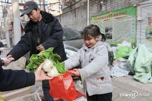 菜摊母子三人遇难邻居自发帮忙卖菜_哭麻！株洲车祸母子3人家境曝光，一天前还吃团圆饭，家属首发声