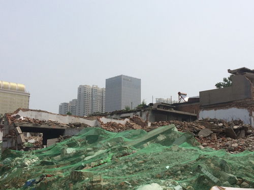 被拆迁后开发商原地违建套牢买房人_河北霸州小产权违法样本:被拆后原址重建，巡视组督办过也没解决