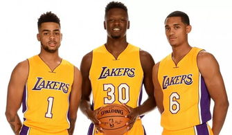 湖人积极出售拉塞尔_据Lakers Daily消息：湖人正积极寻求交易拉塞尔